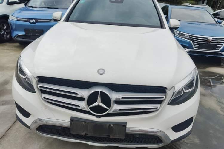Used Mercedes-Benz GLC 2016 GLC 260 4MATIC Luxury Model Front