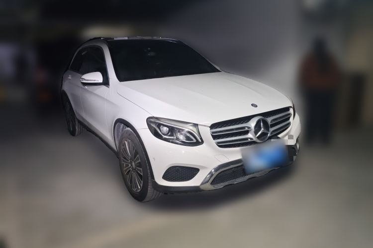 Used Mercedes-Benz GLC 2016 GLC 260 4MATIC Dynamic Edition Front Right 45 Deg