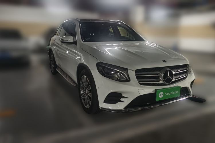 Used Mercedes-Benz GLC 2016 GLC 260 4MATIC Dynamic Edition Front Right 45 Deg