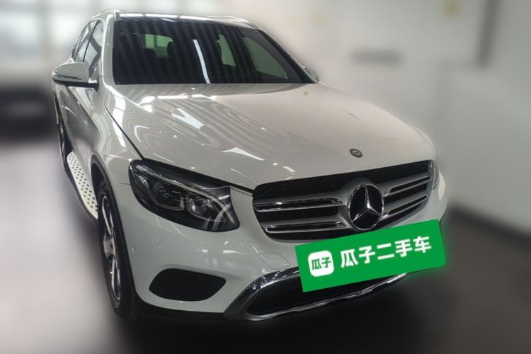 Used Mercedes-Benz GLC 2016 GLC 260 4MATIC Dynamic Edition Front Right 45 Deg