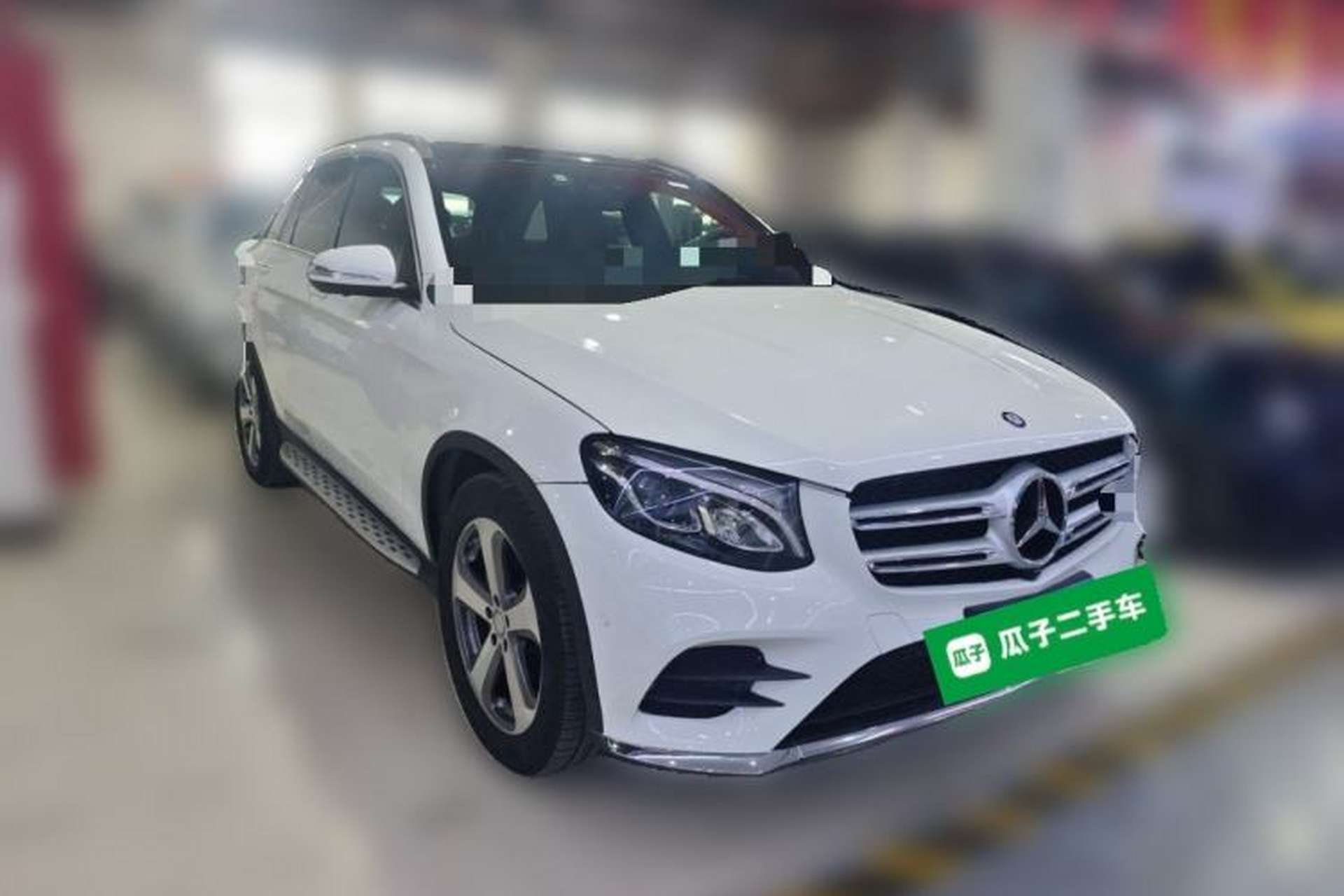 Used Mercedes-Benz GLC 2016 GLC 260 4MATIC Luxury Model Front Right 45 Deg