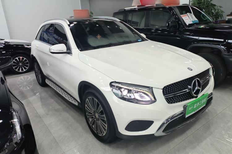 Used Mercedes-Benz GLC 2016 GLC 200 4MATIC Front Right 45 Deg