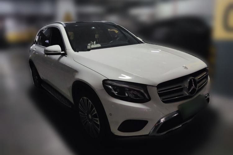 Used Mercedes-Benz GLC 2016 GLC 200 4MATIC Front Right 45 Deg