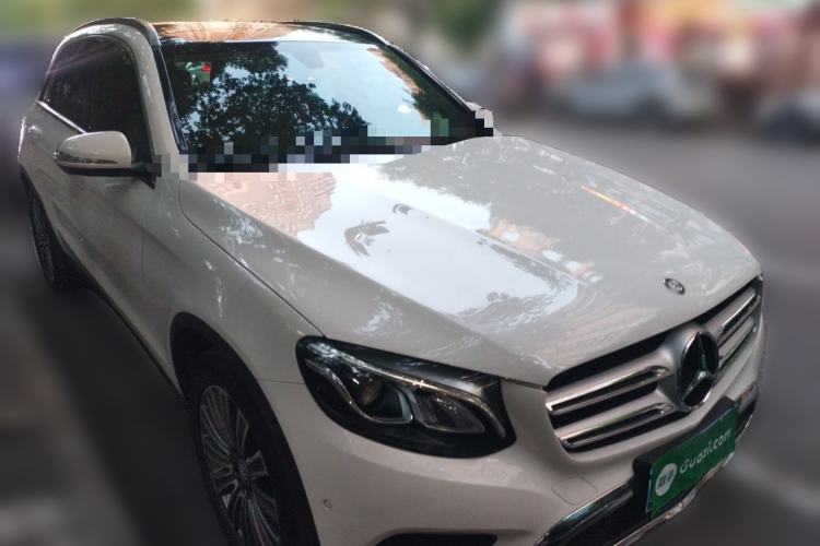 Used Mercedes-Benz GLC 2016 GLC 260 4MATIC Dynamic Edition Front Right 45 Deg