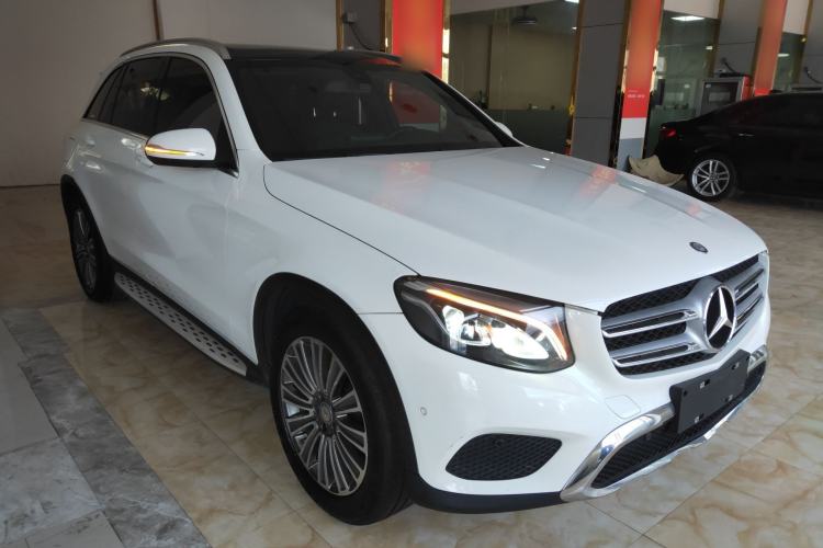 Used Mercedes-Benz GLC 2016 GLC 200 4MATIC Front Right 45 Deg
