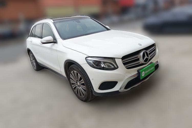 Used Mercedes-Benz GLC 2016 GLC 260 4MATIC Dynamic Edition Front Right 45 Deg