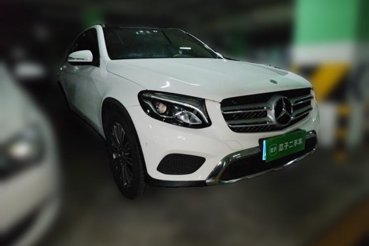 Used Mercedes-Benz GLC 2016 GLC 200 4MATIC Front Right 45 Deg