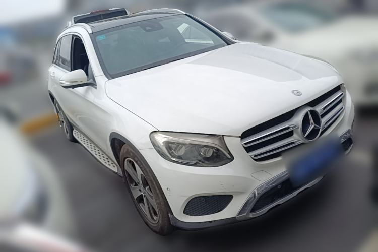 Used Mercedes-Benz GLC 2016 GLC 300 4MATIC Dynamic Model Front Right 45 Deg
