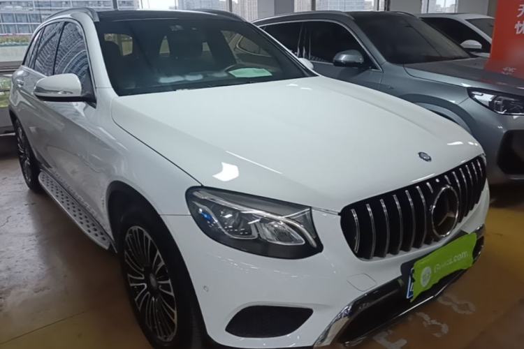 Used Mercedes-Benz GLC 2016 GLC 200 4MATIC Front Right 45 Deg