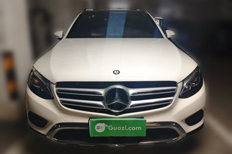 Used Mercedes-Benz GLC 2016 GLC 260 4MATIC Luxury Model Front