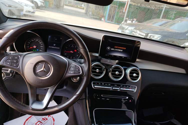 Used Mercedes-Benz GLC 2016 GLC 200 4MATIC Gear Lever