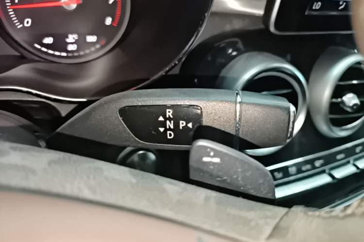 Used Mercedes-Benz GLC 2016 GLC 200 4MATIC Gear Lever