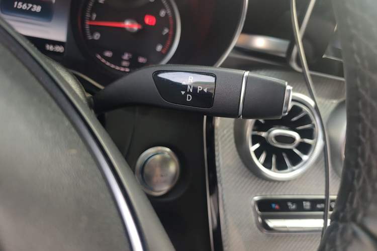 Used Mercedes-Benz GLC 2016 GLC 260 4MATIC Luxury Model Gear Lever
