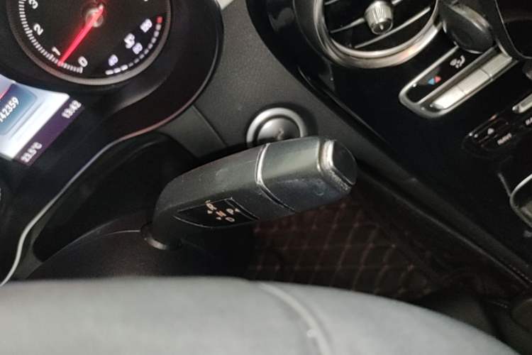 Used Mercedes-Benz GLC 2016 GLC 200 4MATIC Gear Lever