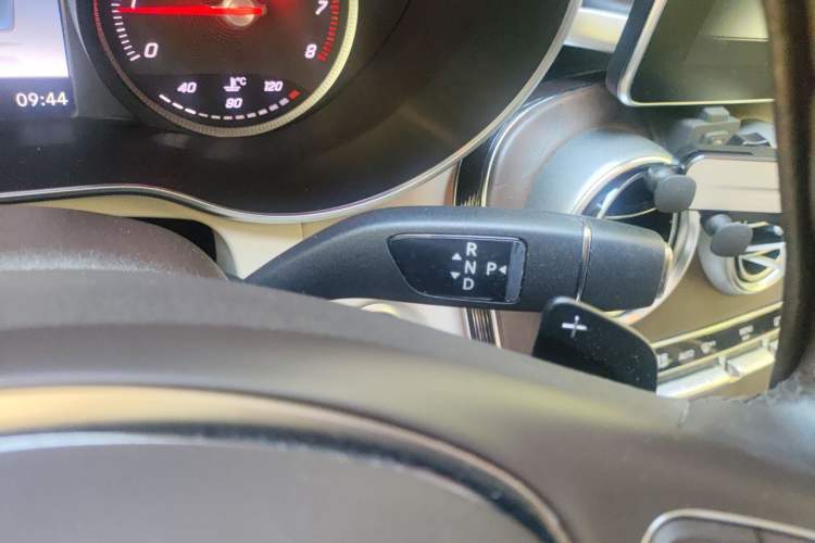 Used Mercedes-Benz GLC 2016 GLC 300 4MATIC Luxury Model Gear Lever