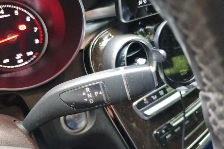 Used Mercedes-Benz GLC 2016 GLC 260 4MATIC Luxury Model Gear Lever