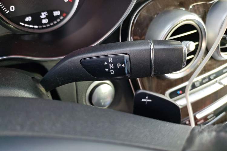 Used Mercedes-Benz GLC 2016 GLC 260 4MATIC Luxury Model Gear Lever