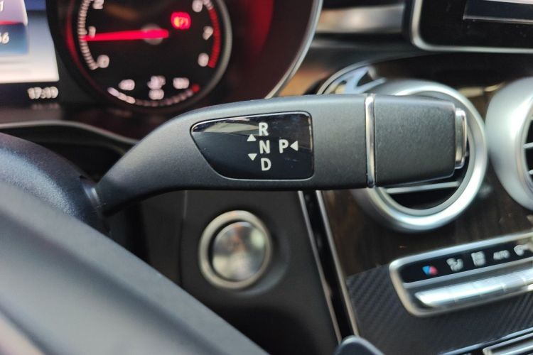 Used Mercedes-Benz GLC 2016 GLC 260 4MATIC Luxury Model Gear Lever