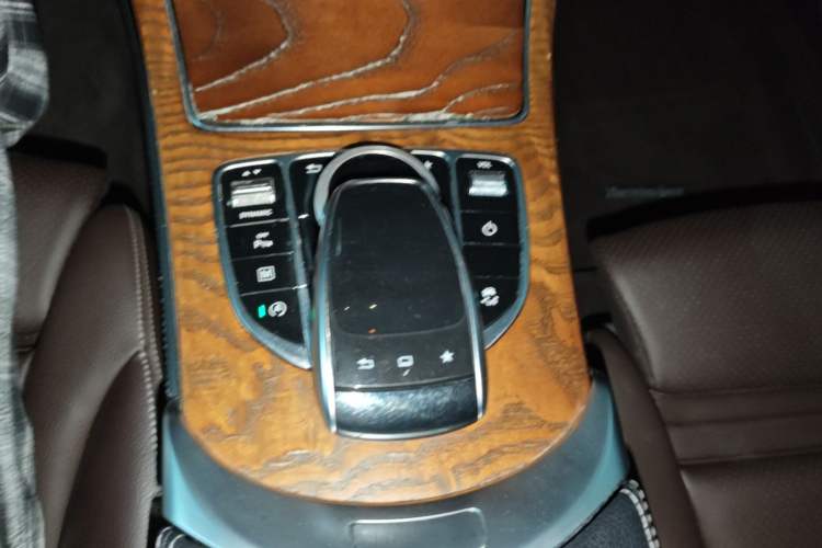 Used Mercedes-Benz GLC 2016 GLC 200 4MATIC Gear Lever