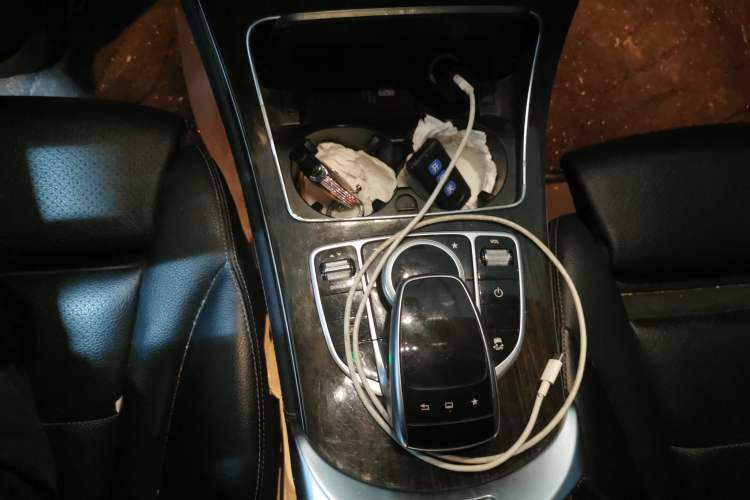 Used Mercedes-Benz GLC 2016 GLC 260 4MATIC Luxury Model Gear Lever