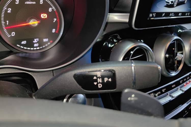 Used Mercedes-Benz GLC 2016 GLC 200 4MATIC Gear Lever