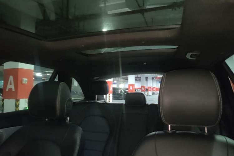 Used Mercedes-Benz GLC 2016 GLC 200 4MATIC Headliner