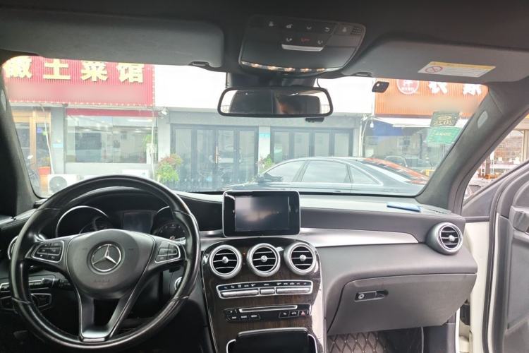 Used Mercedes-Benz GLC 2016 GLC 260 4MATIC Luxury Model Headliner