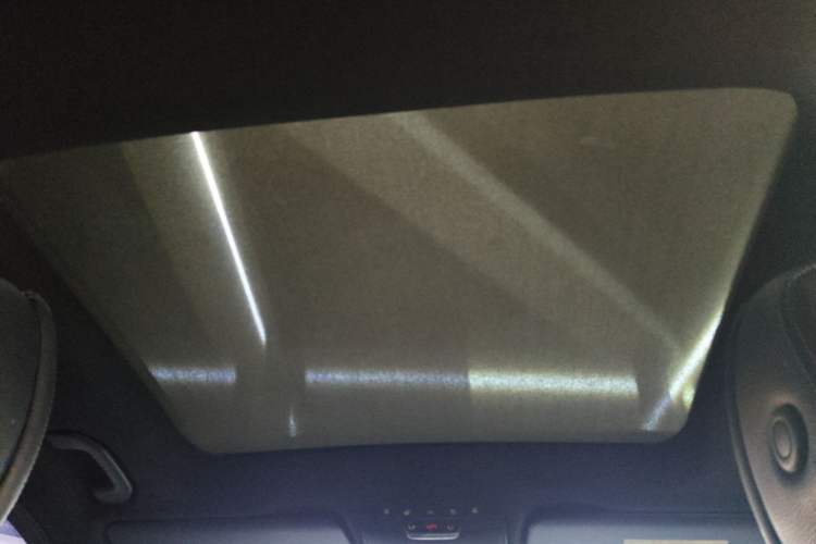 Used Mercedes-Benz GLC 2016 GLC 260 4MATIC Luxury Model Headliner