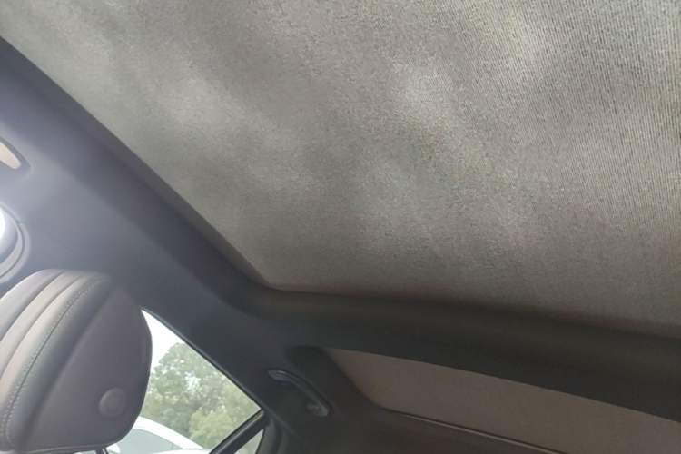 Used Mercedes-Benz GLC 2016 GLC 260 4MATIC Luxury Model Headliner