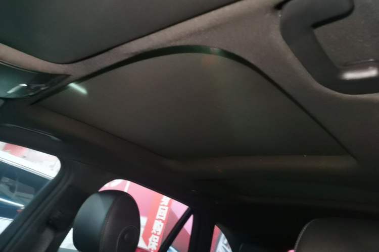 Used Mercedes-Benz GLC 2016 GLC 200 4MATIC Headliner
