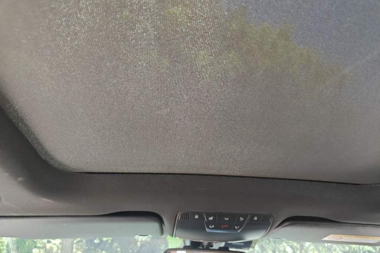Used Mercedes-Benz GLC 2016 GLC 200 4MATIC Headliner