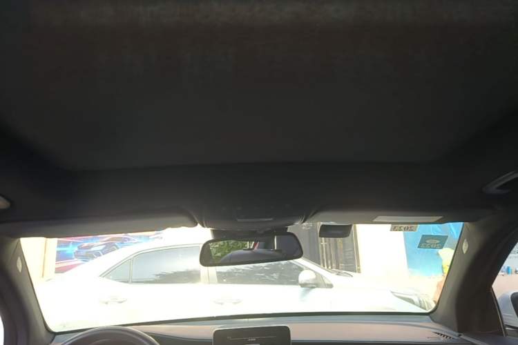 Used Mercedes-Benz GLC 2016 GLC 300 4MATIC Dynamic Model Headliner