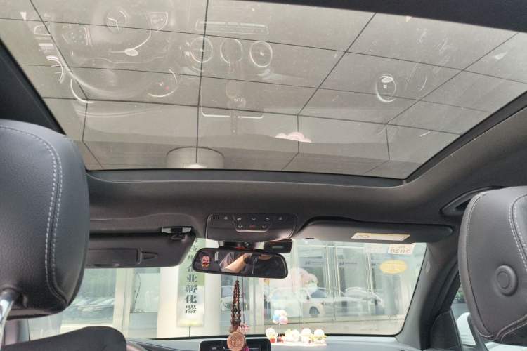 Used Mercedes-Benz GLC 2016 GLC 260 4MATIC Dynamic Edition Headliner