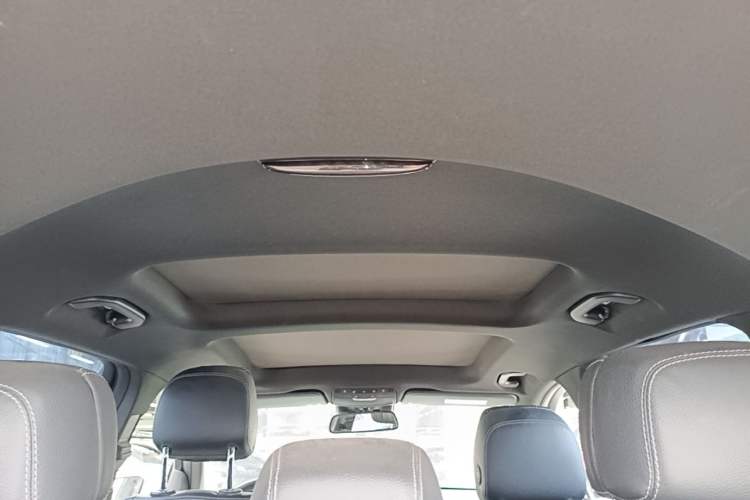 Used Mercedes-Benz GLC 2016 GLC 300 4MATIC Dynamic Model Headliner