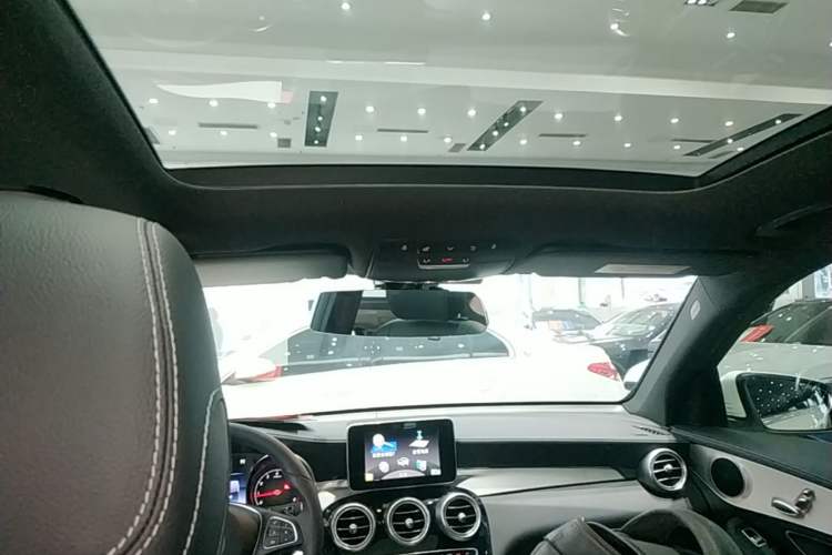 Used Mercedes-Benz GLC 2016 GLC 200 4MATIC Headliner