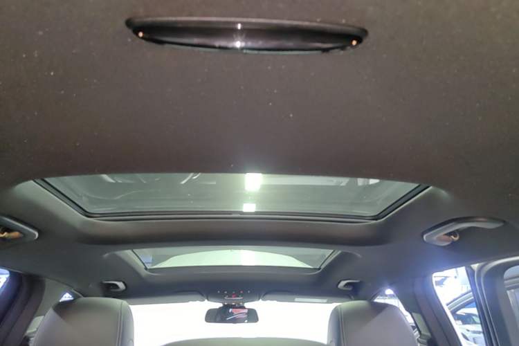 Used Mercedes-Benz GLC 2016 GLC 200 4MATIC Headliner