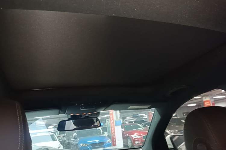 Used Mercedes-Benz GLC 2016 GLC 200 4MATIC Headliner