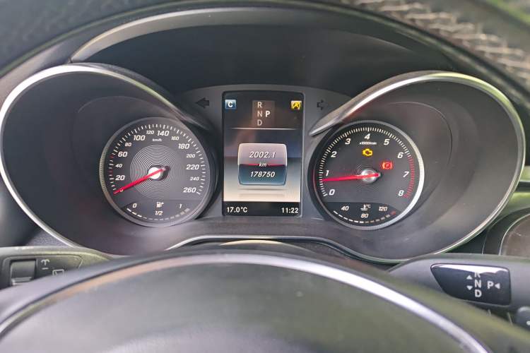 Used Mercedes-Benz GLC 2016 GLC 300 4MATIC Dynamic Model Instrument Cluster