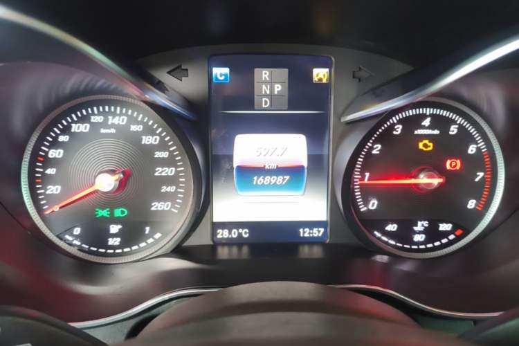 Used Mercedes-Benz GLC 2016 GLC 260 4MATIC Dynamic Edition Instrument Cluster