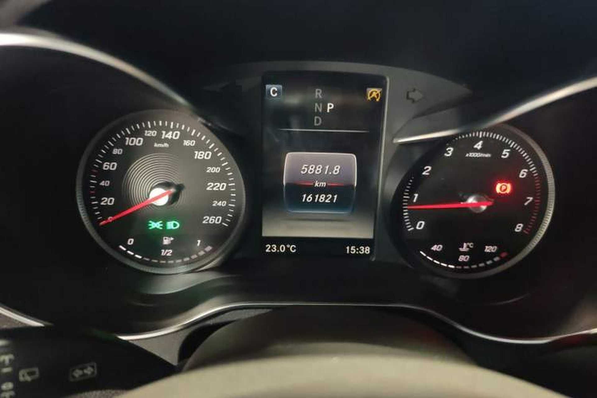 Used Mercedes-Benz GLC 2016 GLC 260 4MATIC Luxury Model Instrument Cluster