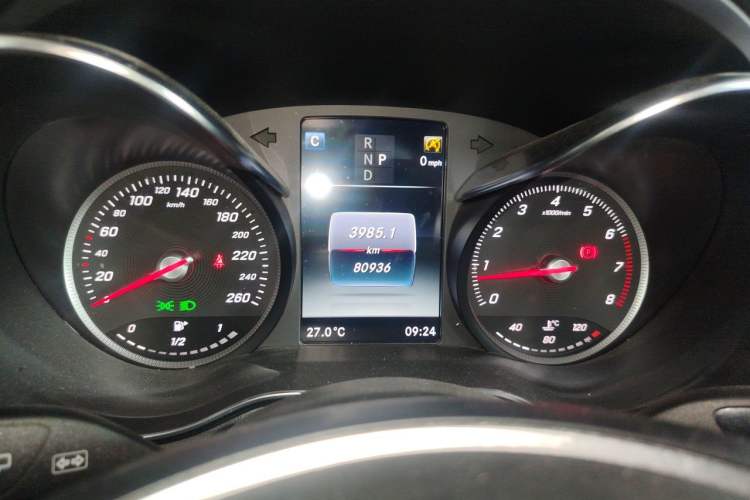 Used Mercedes-Benz GLC 2016 GLC 260 4MATIC Dynamic Edition Instrument Cluster