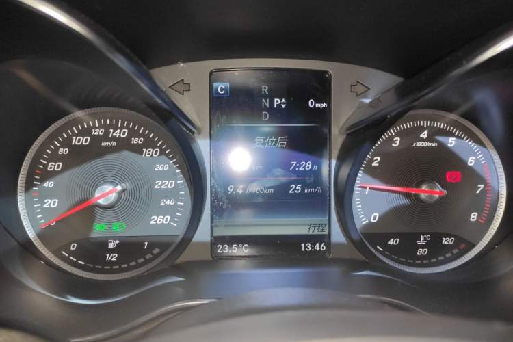 Used Mercedes-Benz GLC 2016 GLC 260 4MATIC Dynamic Edition Instrument Cluster
