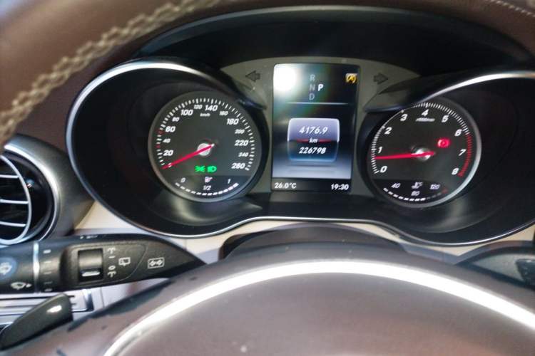 Used Mercedes-Benz GLC 2016 GLC 260 4MATIC Dynamic Edition Instrument Cluster