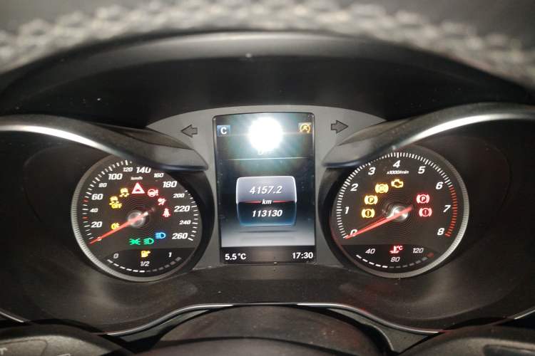 Used Mercedes-Benz GLC 2016 GLC 260 4MATIC Dynamic Edition Instrument Cluster