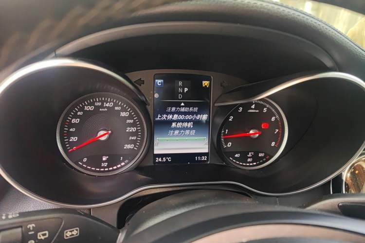 Used Mercedes-Benz GLC 2016 GLC 260 4MATIC Luxury Model Instrument Cluster