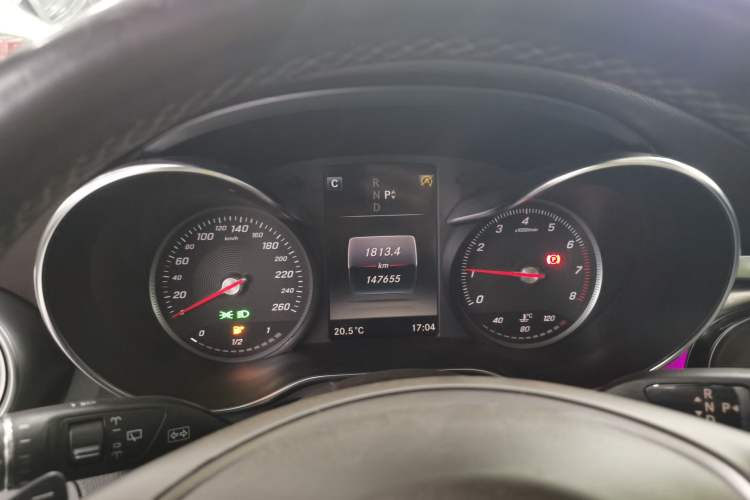 Used Mercedes-Benz GLC 2016 GLC 300 4MATIC Dynamic Model Instrument Cluster