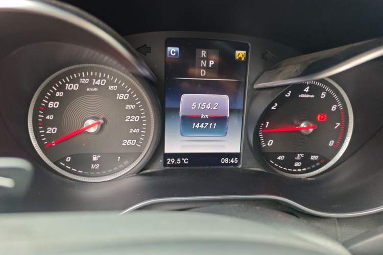Used Mercedes-Benz GLC 2016 GLC 300 4MATIC Dynamic Model Instrument Cluster