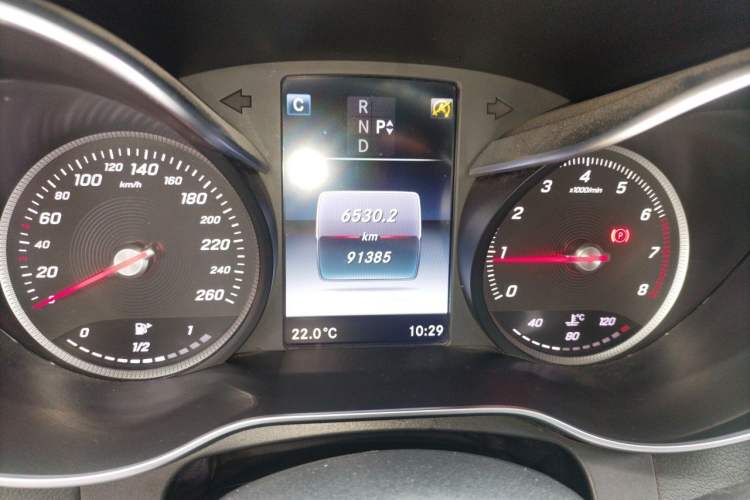 Used Mercedes-Benz GLC 2016 GLC 260 4MATIC Luxury Model Instrument Cluster