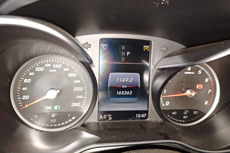 Used Mercedes-Benz GLC 2016 GLC 260 4MATIC Dynamic Edition Instrument Cluster
