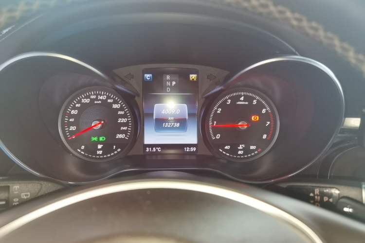 Used Mercedes-Benz GLC 2016 GLC 300 4MATIC Dynamic Model Instrument Cluster
